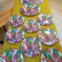 Oneida Dishes & Platters - Melamine