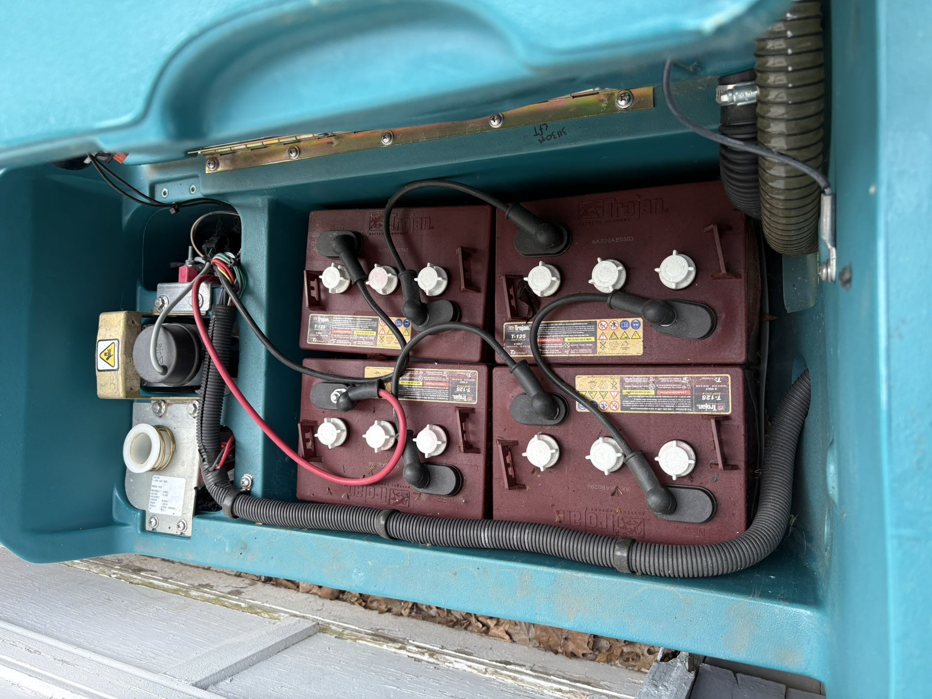 Tenant 1510 Floor Scrubber