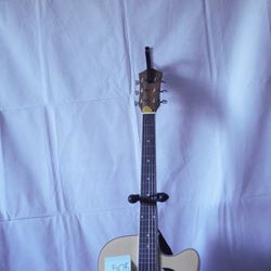 Acoustic Guitar | No Brand, Great Shape