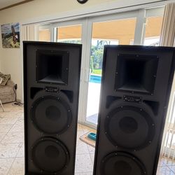 Speakers 
