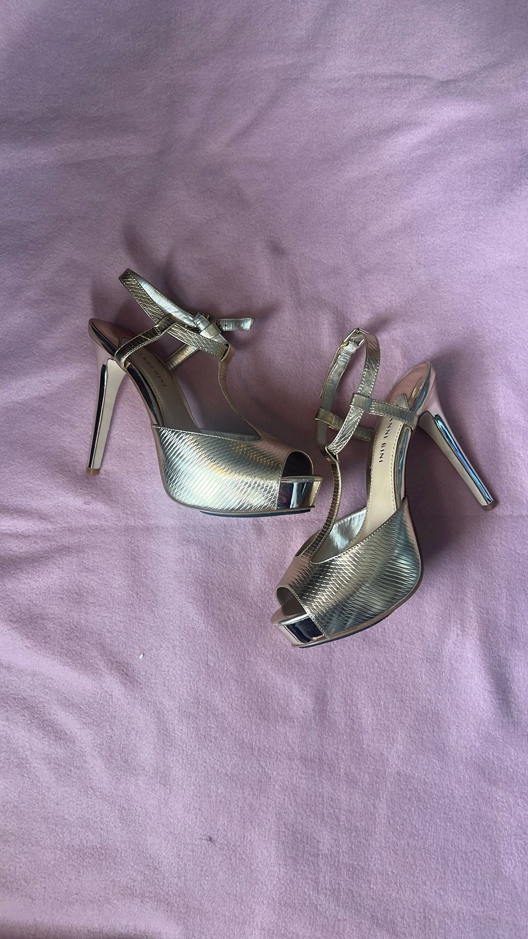Gianni Bini Gold Heels