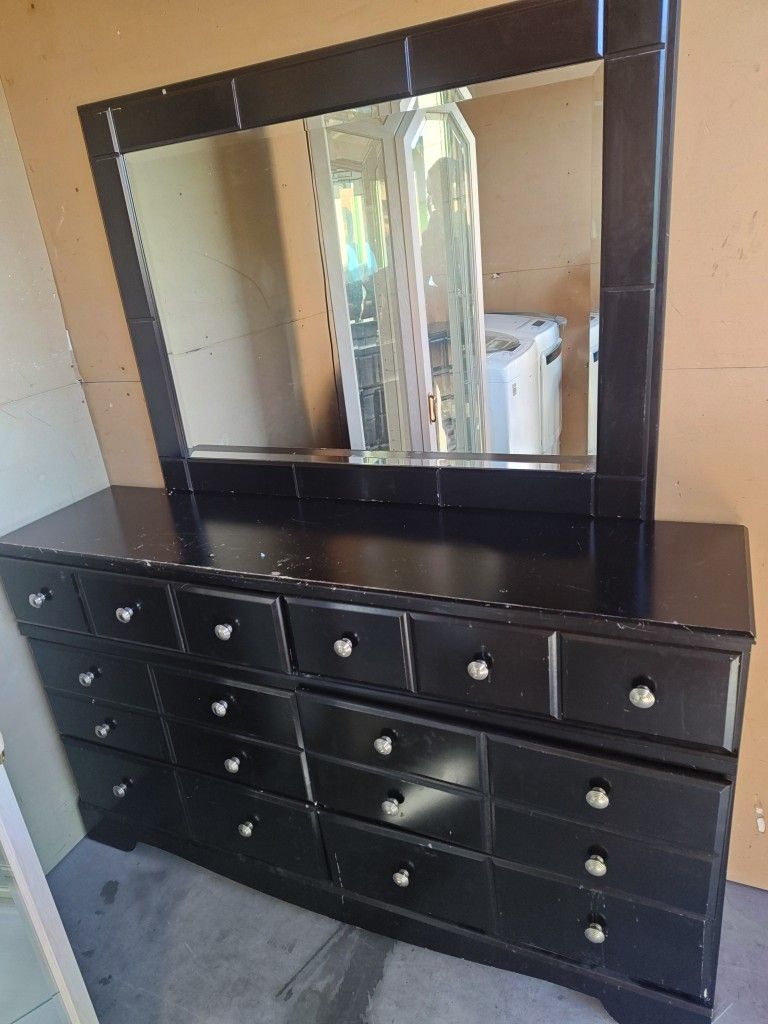 Dresser with mirror
