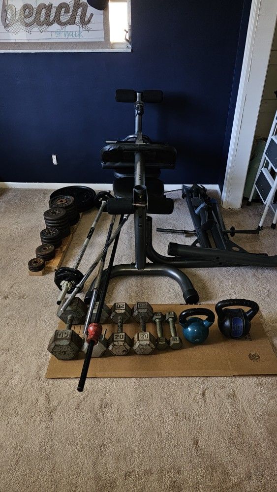 Golds Gym Weight Bench Set