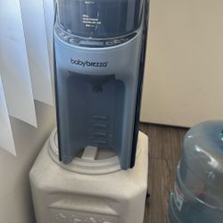 Baby Brezza  Formula Pro