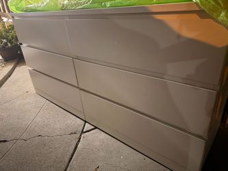 IKEA MALM 6-Drawer Dresser