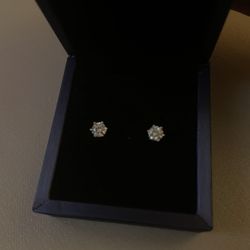 VVS Moissanite stud earrings 0.5 ct 925 sterling silver