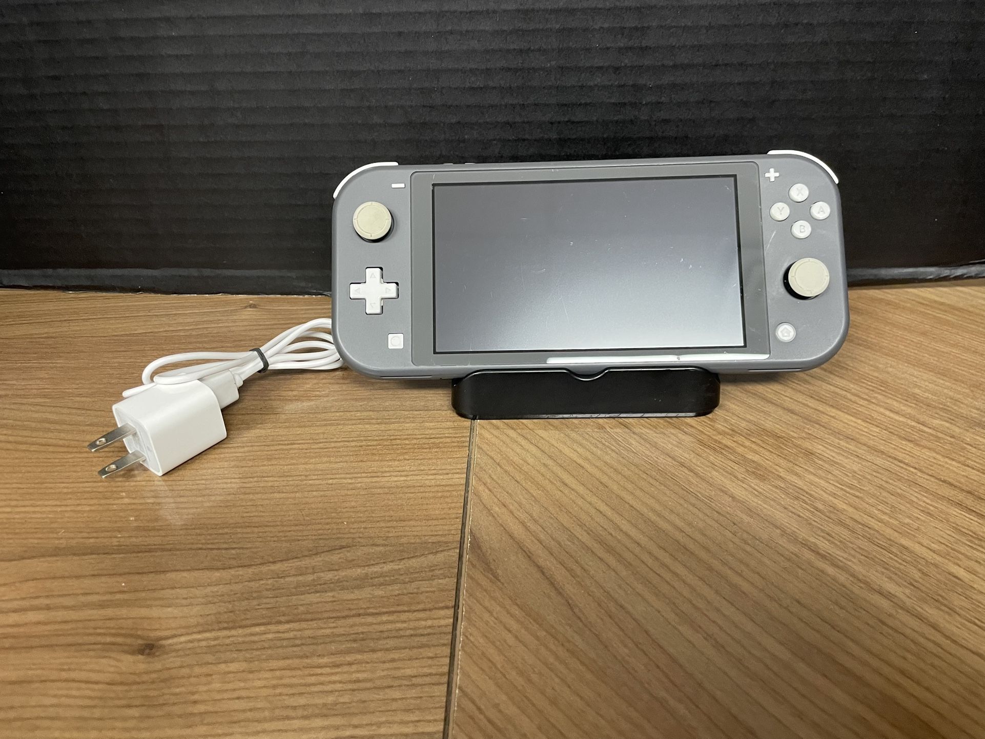 Nintendo Switch Lite 32gb no offers or trades please!!