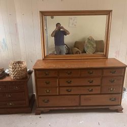 Dresser With Mirror Attached 