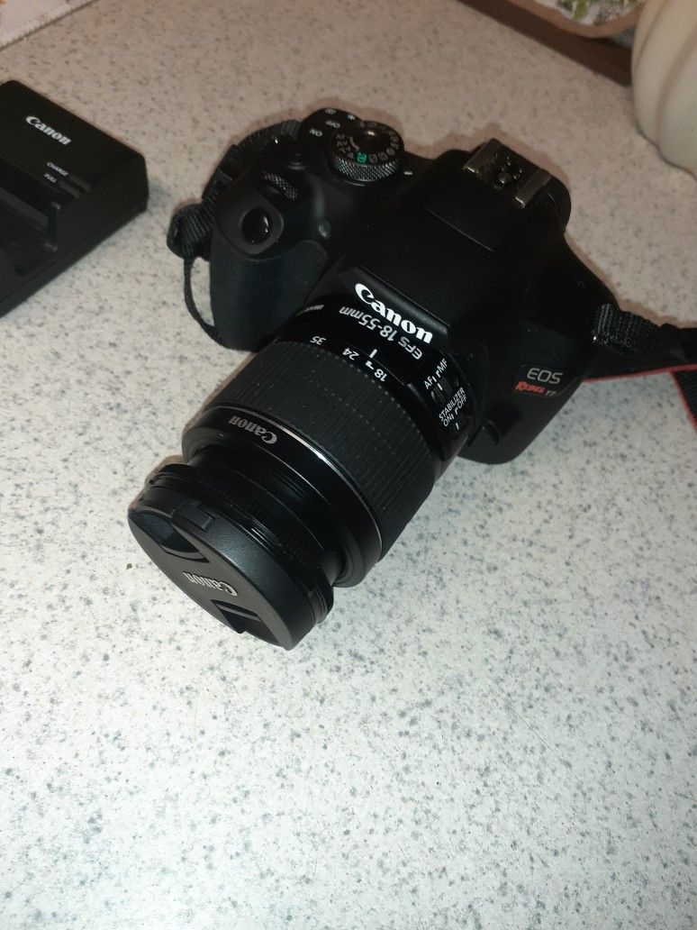 Canon Rebel T7 EOS + 64 GB Memory Card for Sale in Pahrump, NV OfferUp