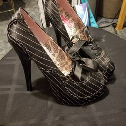 Heels size 8.5