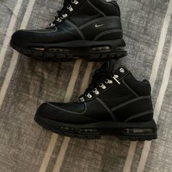 Nike Goadome Nike Boots ( White Stitch )