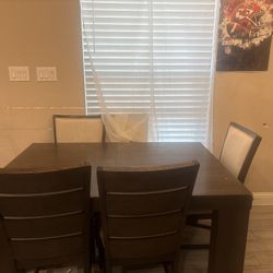 Table & 6 Chairs