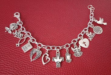 Bracelet with Charms for $20 cash