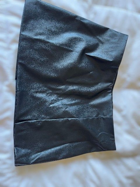 H&M Divided Imitation Leather Skirt