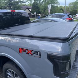 Extang 2.0 Solid Fold Tonneau Cover F-150 5.5’ bed