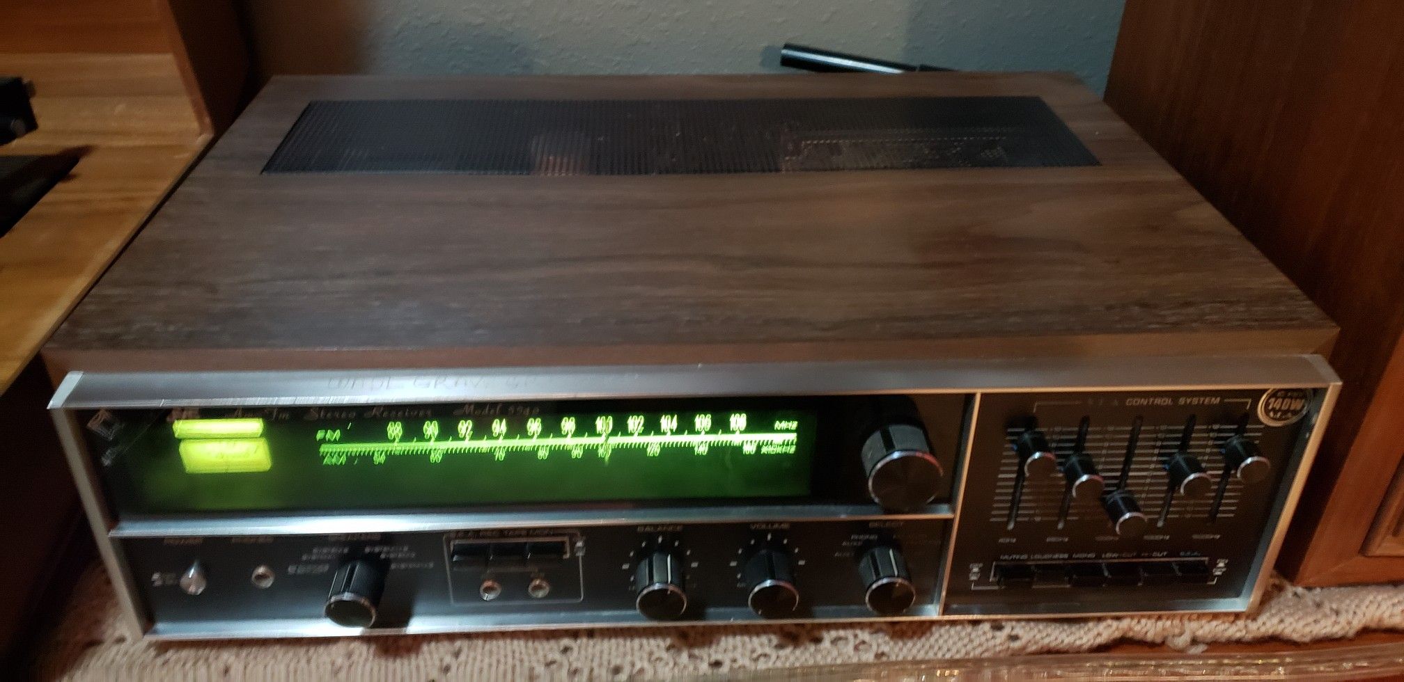 JVC 5540 Stereo Receiver 140W - Powerful