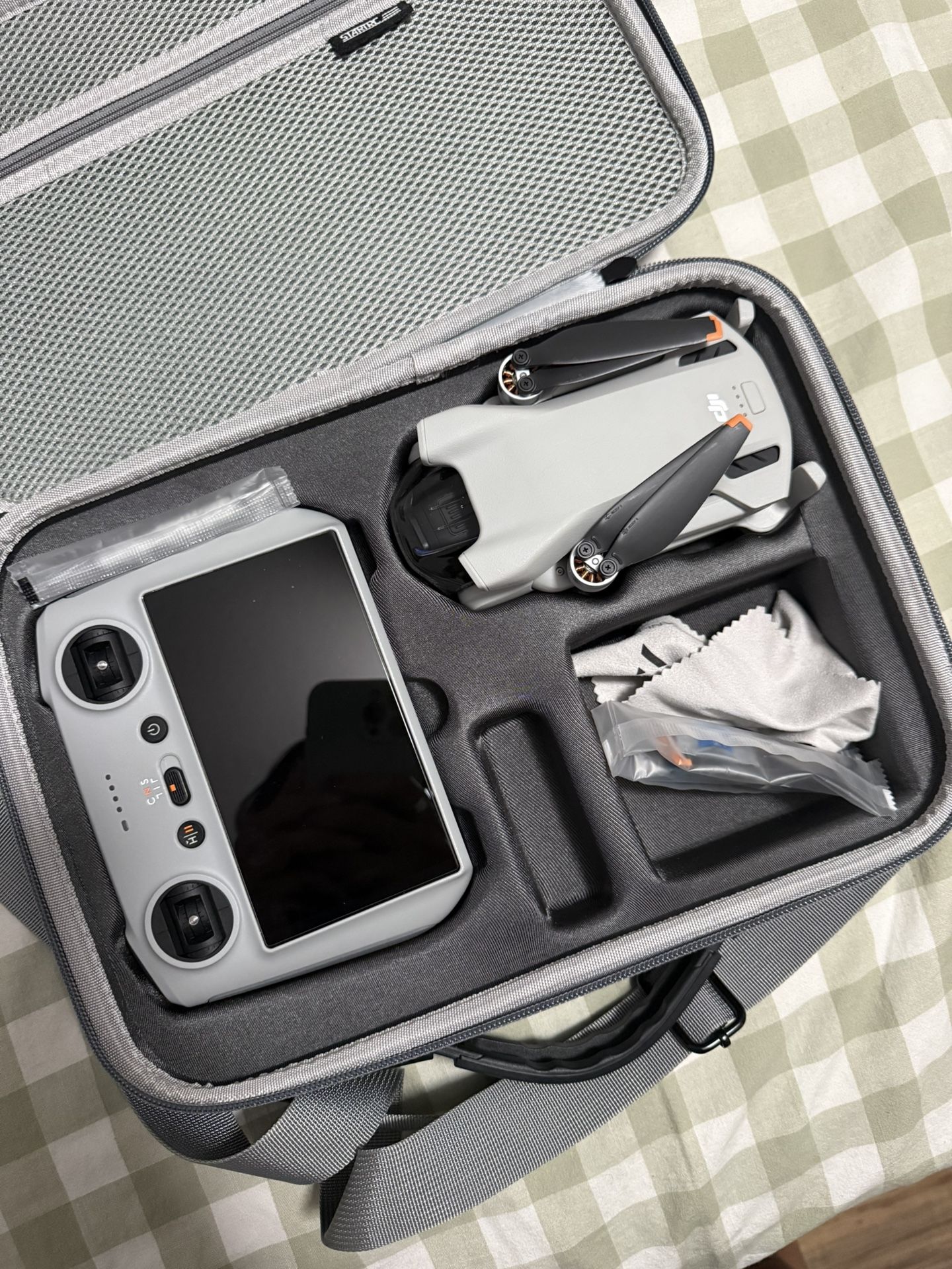 DJI Mini 3 (DJI RC)