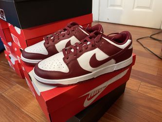 Nike Dunk low Team red size10