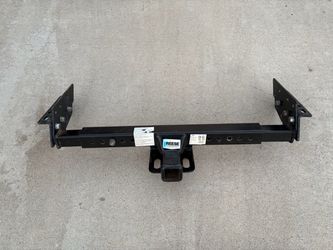 Reese class III multi fit trailer hitch