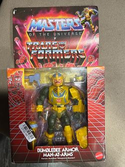 Masters of Universe Origins & Transformers Bumblebee Armor Man At Arms Action