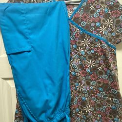 New Scrub Set- Size XS 