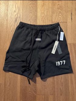 Black 1977 essential shorts medium