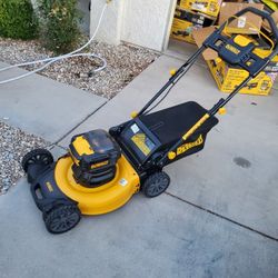  DEWALT 21.5 in. 20-Volt MAX Lithium-Ion Cordless Battery Walk Behind Push Mower