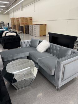 STORE CLOSING! SOFA/CHAISE $399