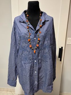 Women’s blouse
