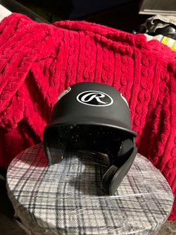 This is a Rawlings R16 MLB Senior Batting Helmet
