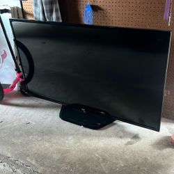 55 INCH LG TV 