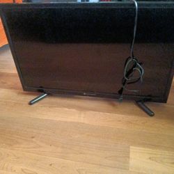32" Flat Screen TV