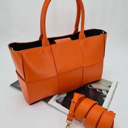 Super stylish genuine leather handbag