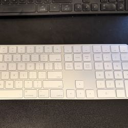 Apple Wireless Magic Keyboard