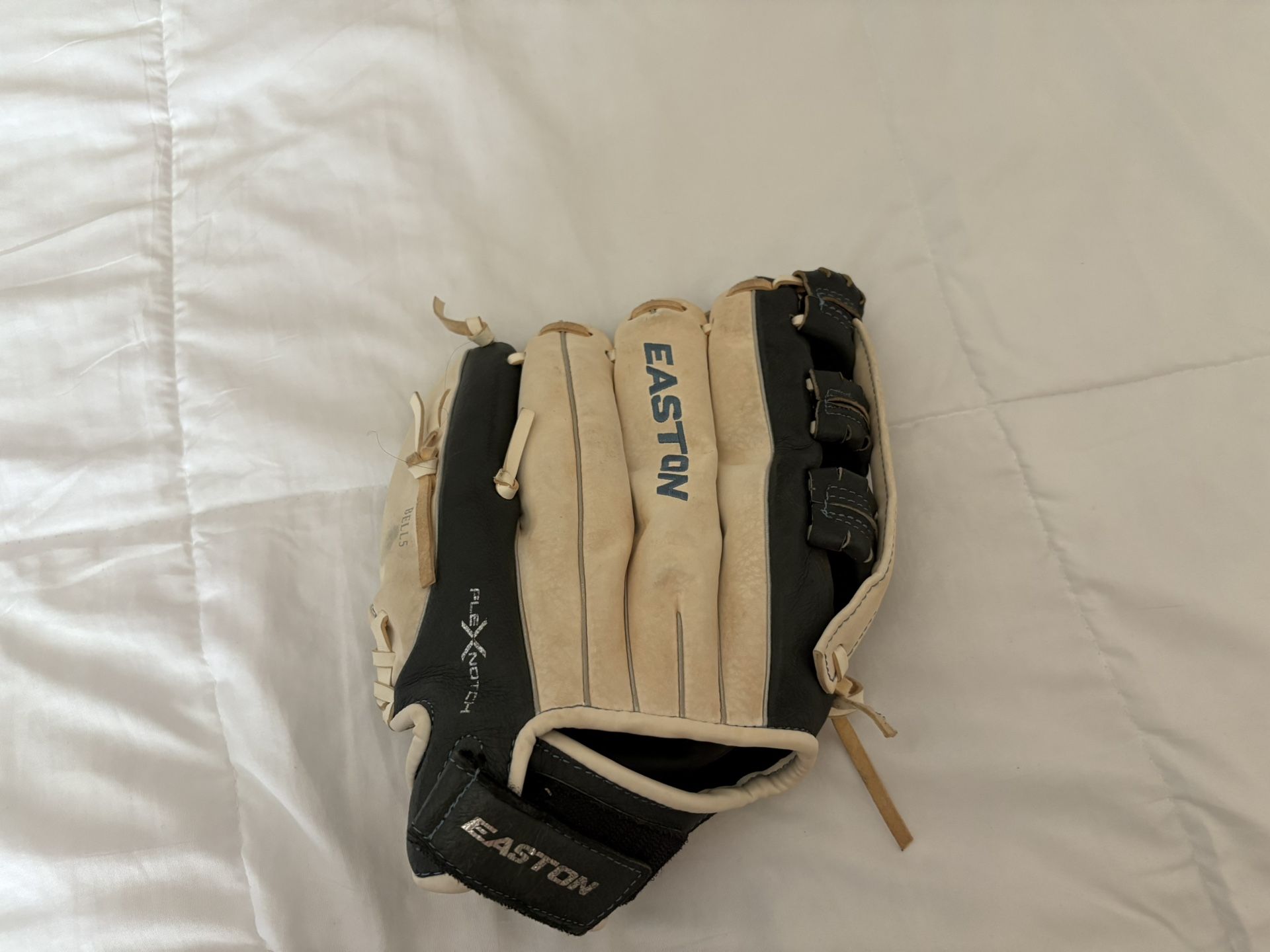 Easton Ghost RH Softball Glove 12"   