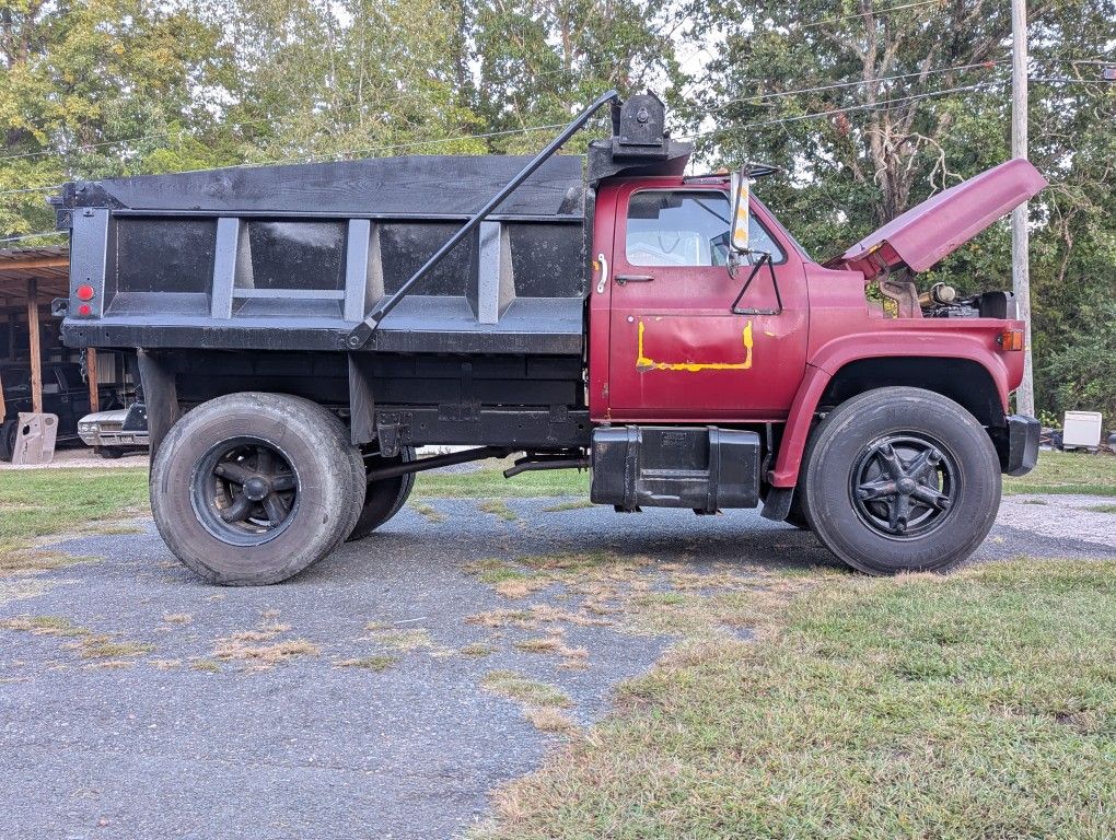 1980 C60 Single Axle 2 Ton Dump Truck 