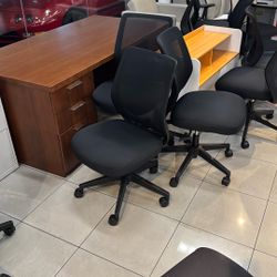 Office Chairs and Table 