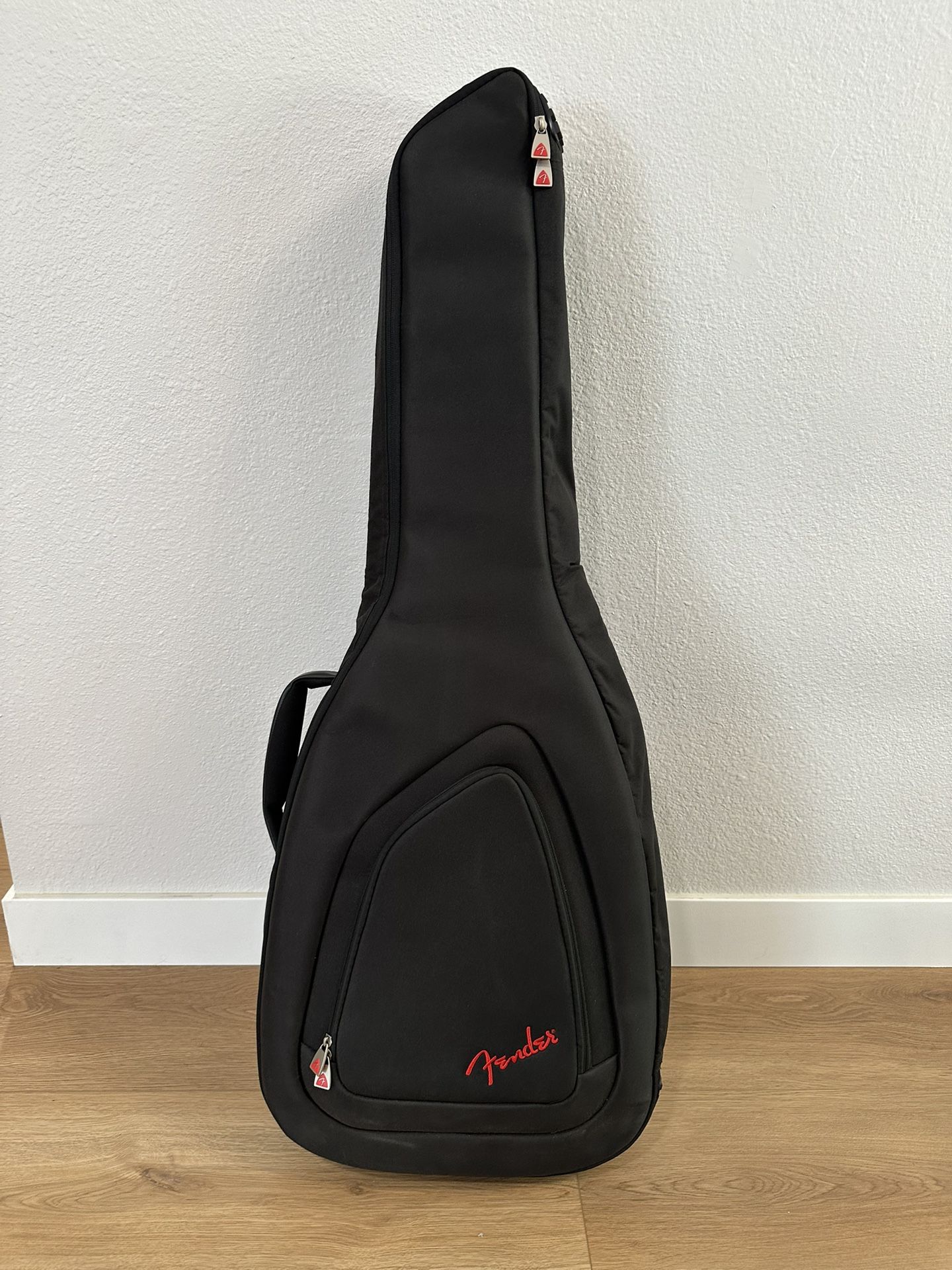 Fender Acoustic Guitar Case W/ Backpack Straps