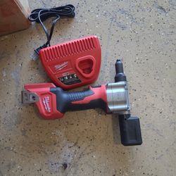 MILWAUKIE SAWZALL AND RIVERTER