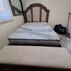 Complete Queen Bedroom Set