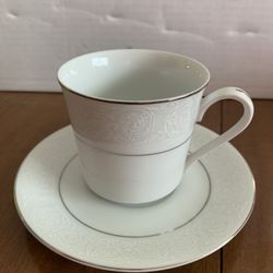Vintage Southwicke White Porcelain China Tea Cups And Saucers, Set of 8
