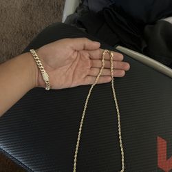 14 k gold chain