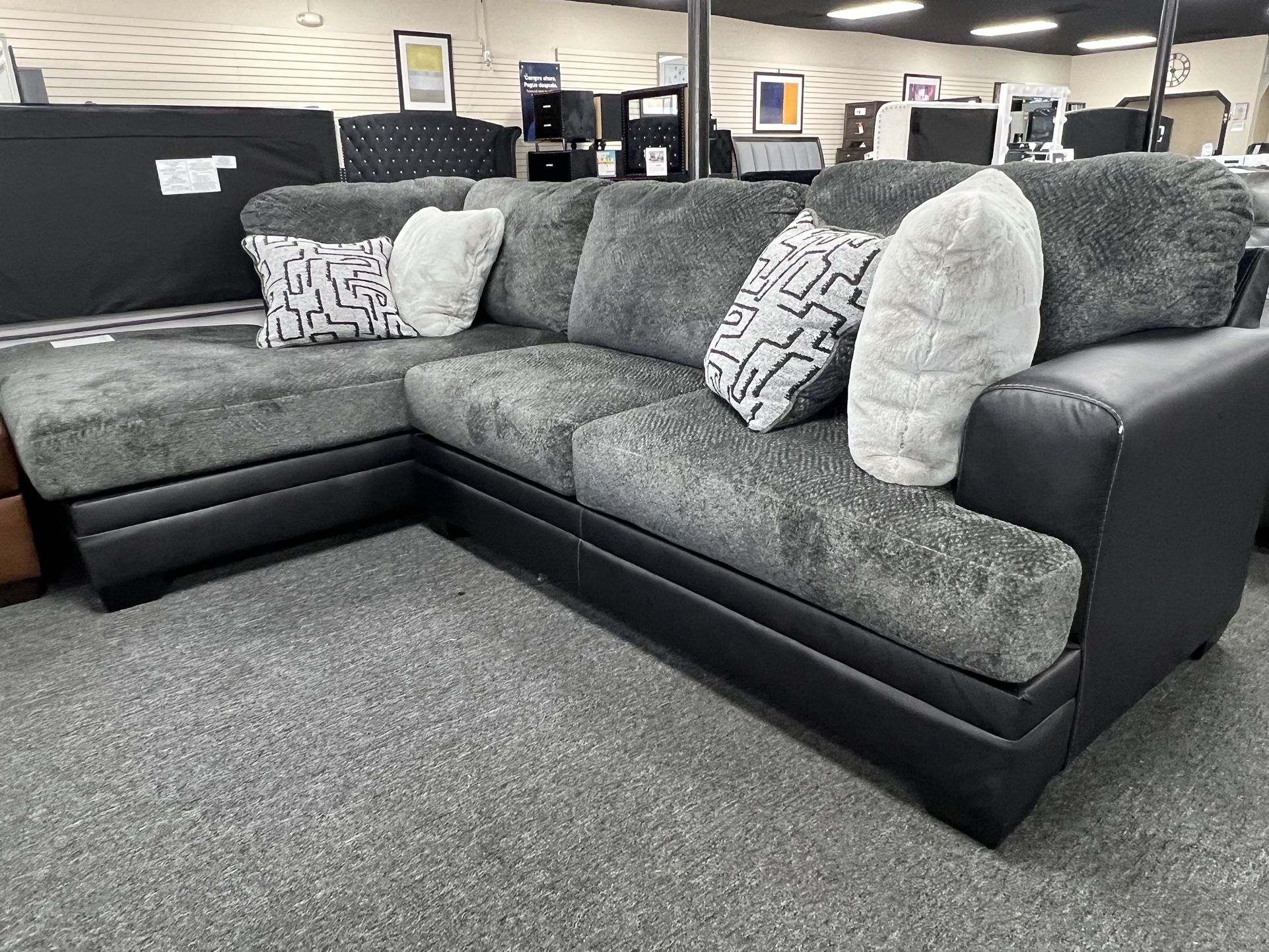 New 2 Tone L Shape Sectional. Pillows Included. Delivery & Set Up Available