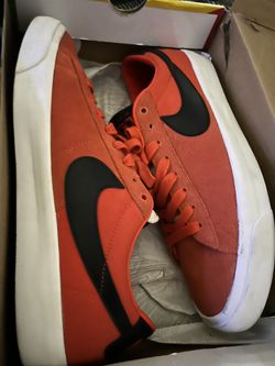 Low tops, Nikes