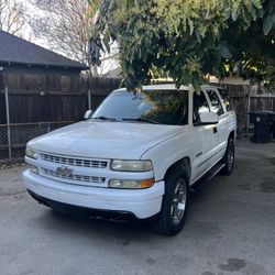2001 Chevy Tahoe 