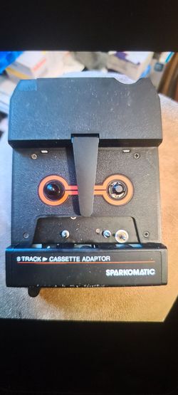 VINTAGE SPARKOMATIC SCA-10  8 - TRACK > CASSETTE ADAPTER