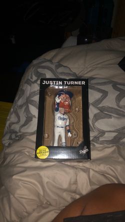 Justin turner bobble head