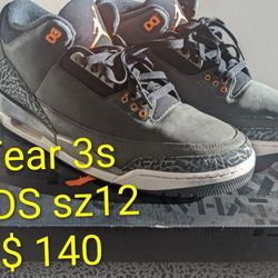 ‼️‼️JORDANS FORSALE ‼️‼️
Sz 12-13 