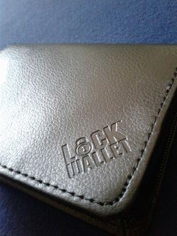 lock wallet
