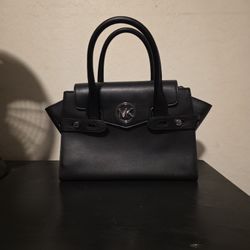 Micheal Kors Purse